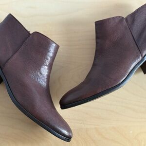 Sam Edelman Rich Brown Ankle Booties